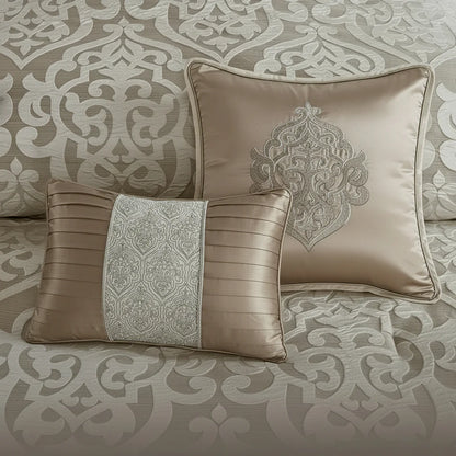Luxurious Jacquard Comforter Set - Modern All-Season